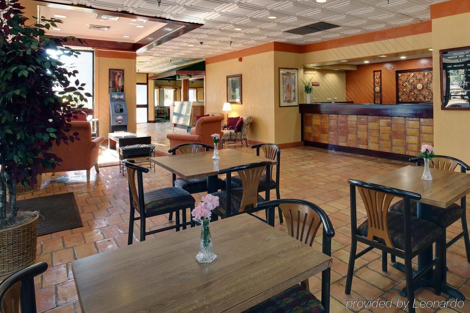Rest And Relax Inn Pensacola Restaurant foto